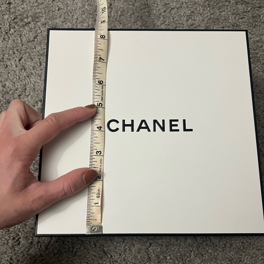 Chanel Box - Picture 6 of 7